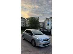 Sahibinden Toyota Auris 1.4 D-4D Comfort Extra 2011 Model  252.000 km Gri