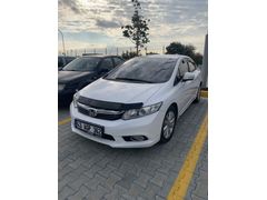 Sahibinden Honda Civic 1.6 Premium 2013 Model  162.000 km Beyaz