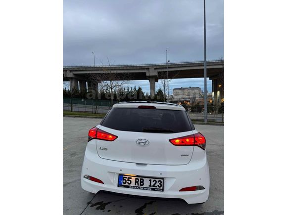 Sahibinden Hyundai i20 1.4 CRDi Style 2015 Model 