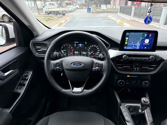 2023 Ford Kuga 1.5 EcoBoost Emsalsiz