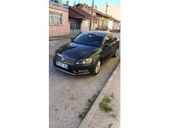 Passat otomatik koyu gri renk