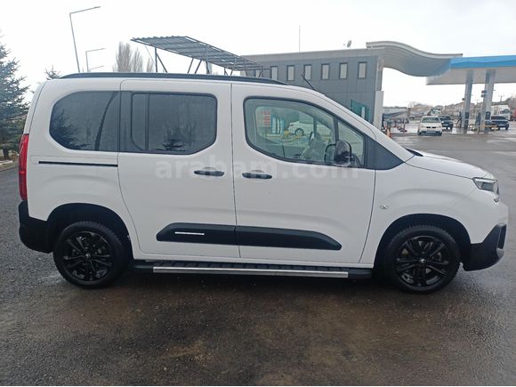 Sahibinden Citroen Berlingo 1.5 BlueHDI Max 2025 Model