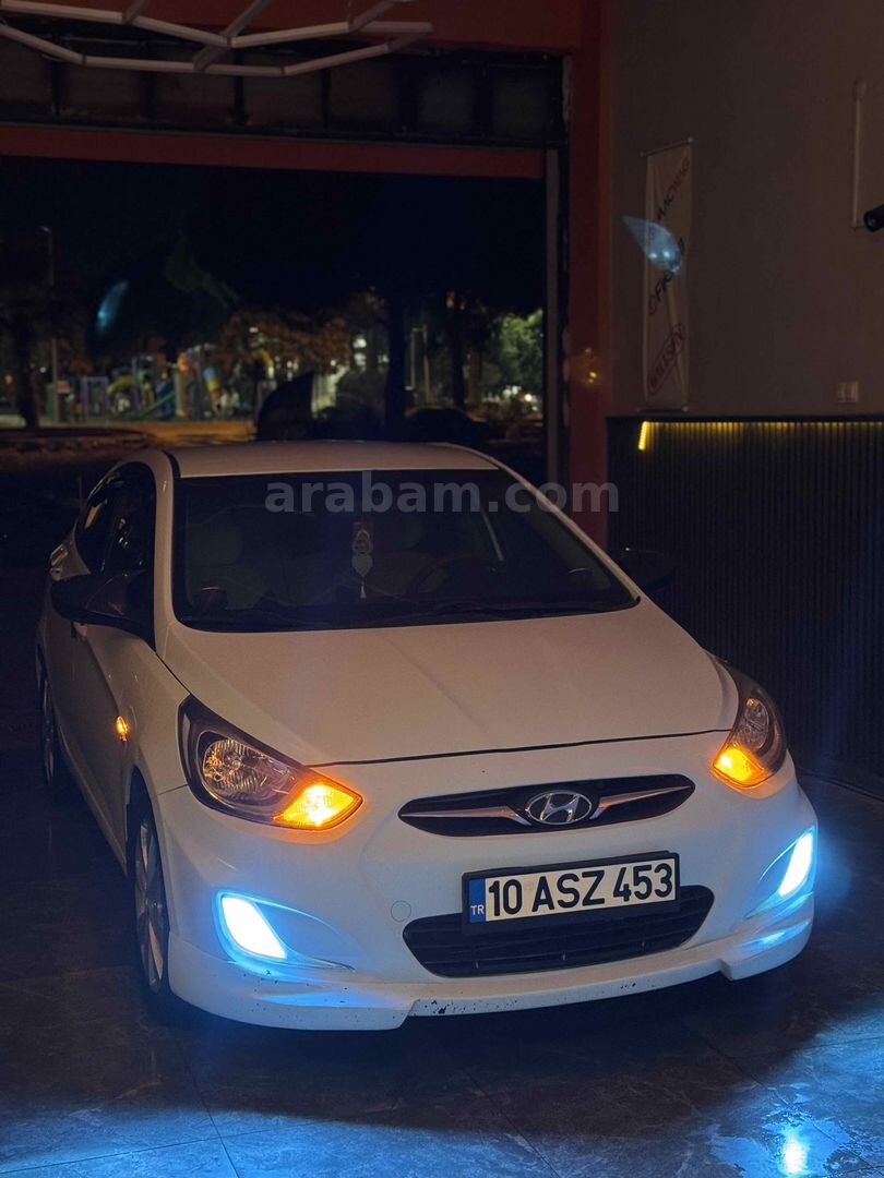 Sahibinden Hyundai Accent Blue 1.6 CRDI Mode Plus 2012 Model 2