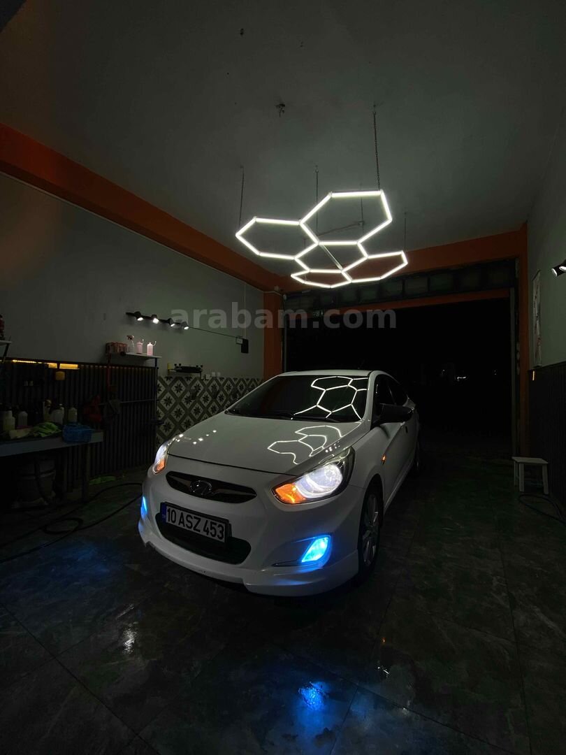 Sahibinden Hyundai Accent Blue 1.6 CRDI Mode Plus 2012 Model 3