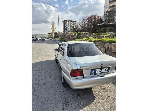 Sahibinden Ford Escort 1.6 CLX 1998 Model