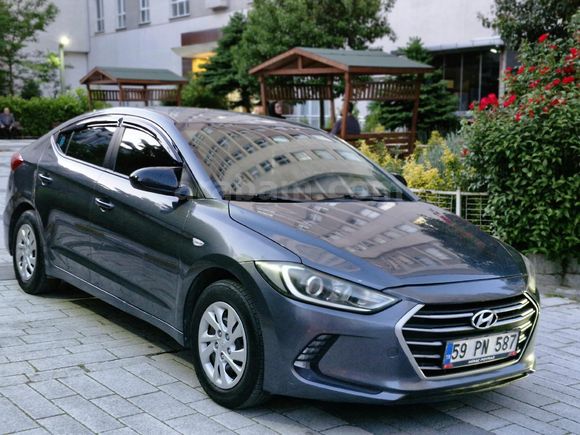 Sahibinden Hyundai Elantra 1.6 D-CVVT Style 2017 Model