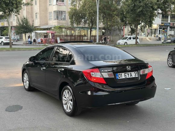 Sahibinden Honda Civic 1.6i VTEC Eco Elegance 2014 Model 