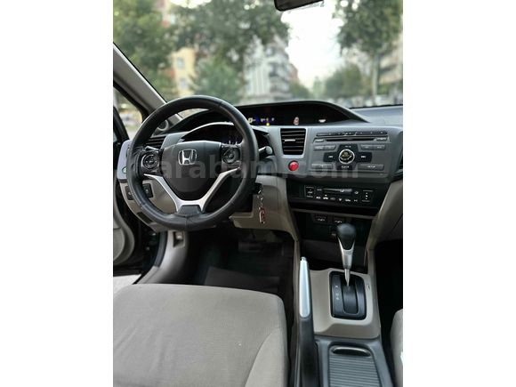 Sahibinden Honda Civic 1.6i VTEC Eco Elegance 2014 Model 