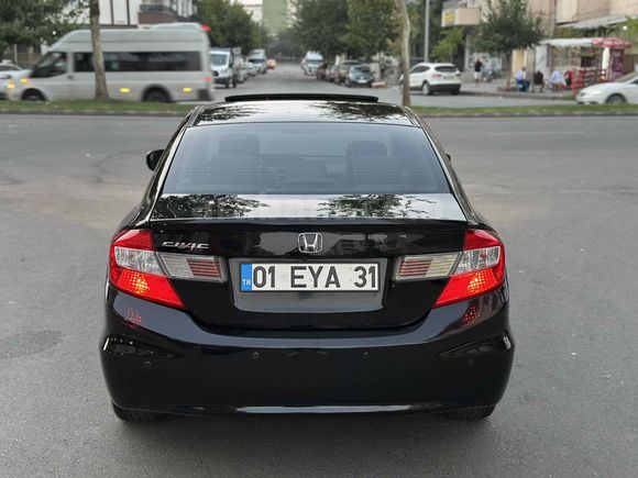 Sahibinden Honda Civic 1.6i VTEC Eco Elegance 2014 Model 