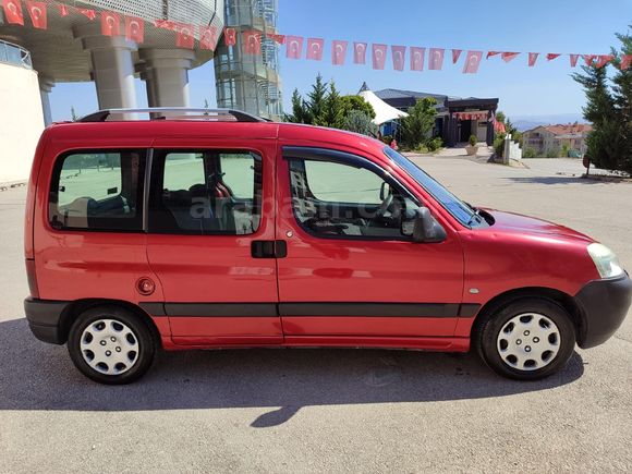 Sahibinden Peugeot Partner 1.9 D 2004 Model