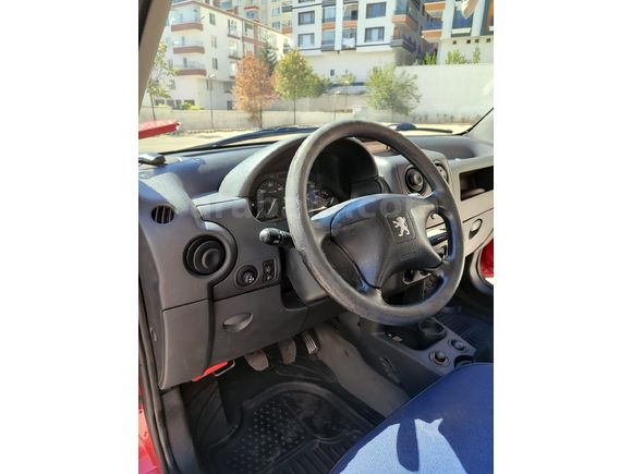 Sahibinden Peugeot Partner 1.9 D 2004 Model