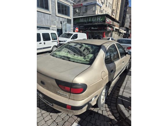 Sahibinden Renault Megane 1.6 1999 Model Kayseri