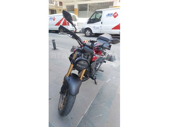Temiz, bakımlı, kapalı garaj, kazasız CB250R