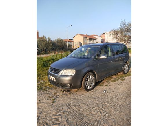 Volkswagen Touran hatasız en dolusu