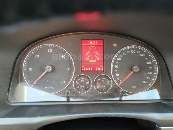 Volkswagen Touran hatasız en dolusu
