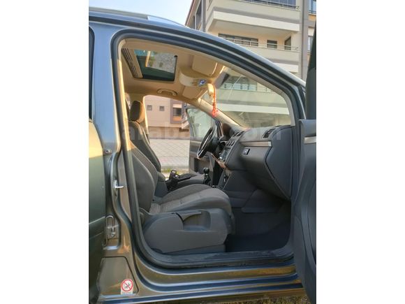 Volkswagen Touran hatasız en dolusu