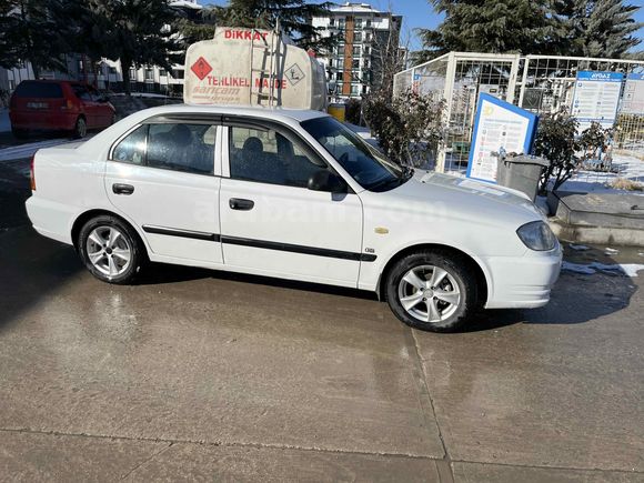 Sahibinden Hyundai Accent 1.5 CRDi Admire 2006 Model 