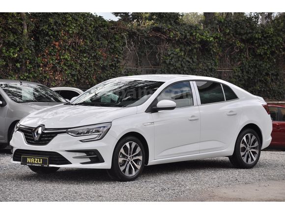 2025 RENAULT MEGANE (senetle taksitlendirme seçeneğimiz vardır)