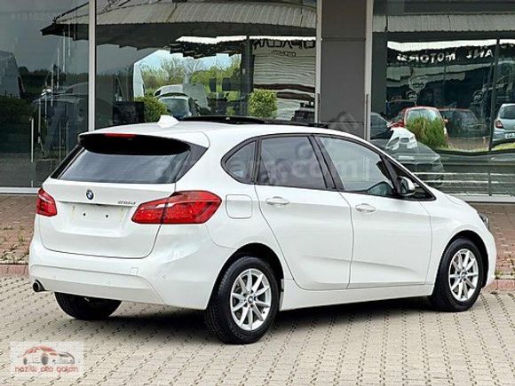 2015 İLKEL BMW 216d YETKİLİ SERVİS BKMLI SUNROOF 65binKM BOYASIZ