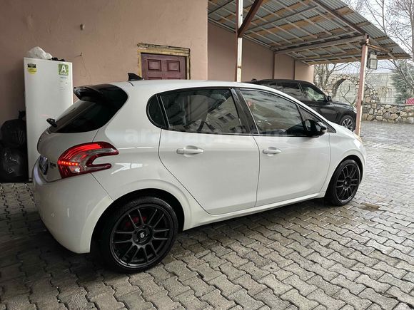 Sahibinden Peugeot 208 1.4 HDi Active 2013 Model 