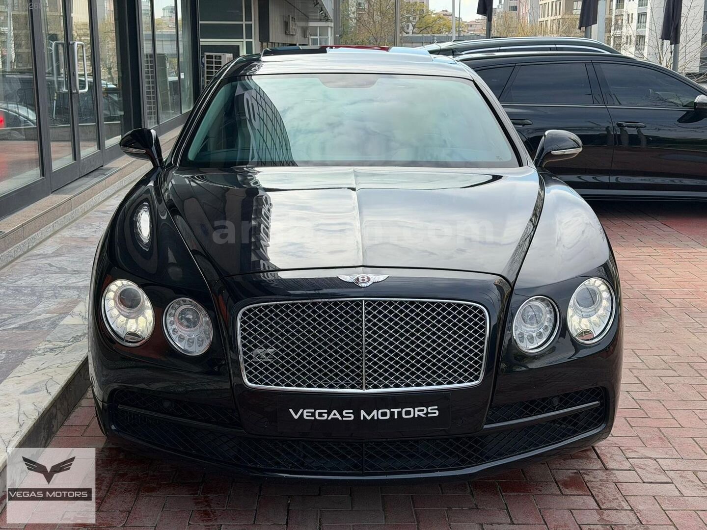Galeriden Bentley Flying Spur 4.0 2014 Model İstanbul 74.350 km Siyah 4