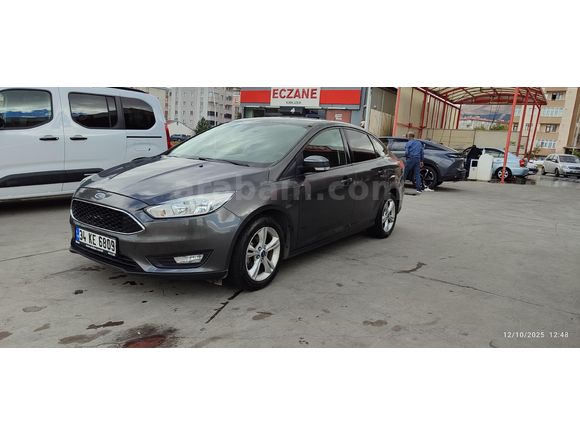 Sahibinden Ford Focus 1.6 Ti-VCT Style 2015 Model