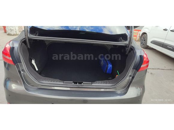 Sahibinden Ford Focus 1.6 Ti-VCT Style 2015 Model