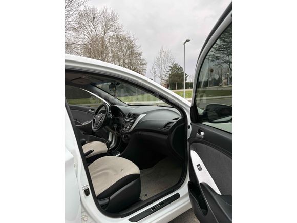 Sahibinden Hyundai Accent Blue 1.6 CRDI Mode 2014 Model 