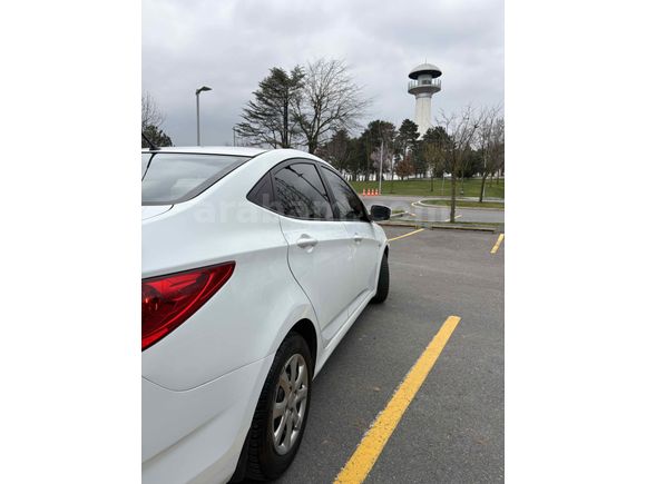 Sahibinden Hyundai Accent Blue 1.6 CRDI Mode 2014 Model 
