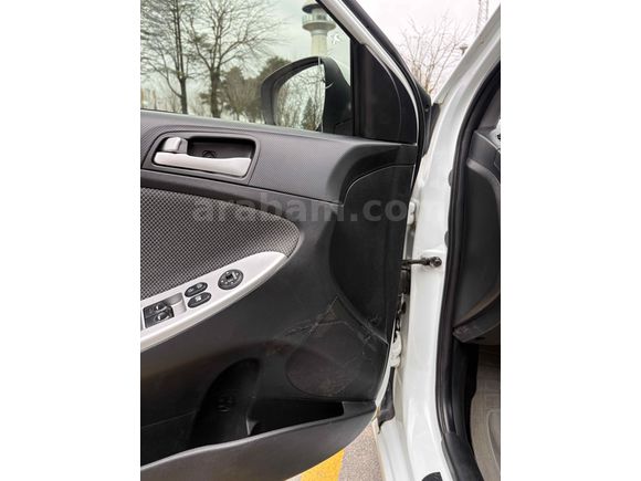 Sahibinden Hyundai Accent Blue 1.6 CRDI Mode 2014 Model 