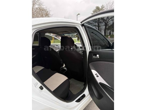 Sahibinden Hyundai Accent Blue 1.6 CRDI Mode 2014 Model 