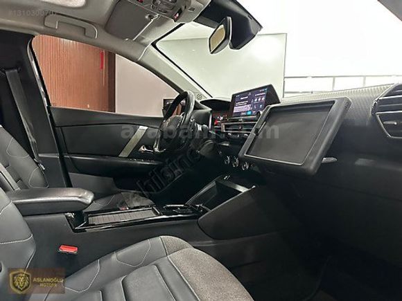 2023 MODEL CİTROEN C4X 1.2 PURE TECH SHİNE BOLD OTOMATİK