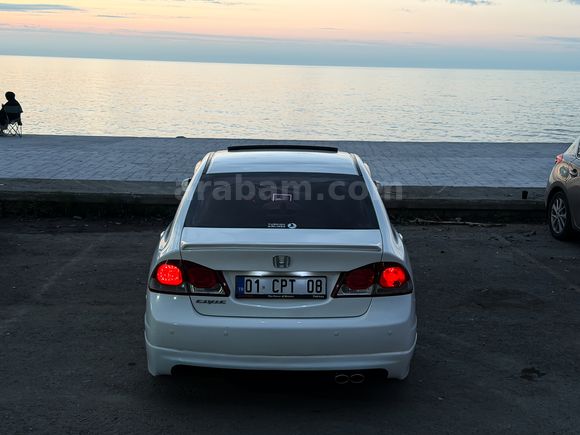 Sahibinden Honda Civic 1.6i VTEC Elegance 2011 Model 