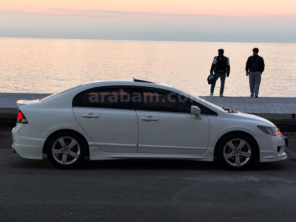 Sahibinden Honda Civic 1.6i VTEC Elegance 2011 Model 