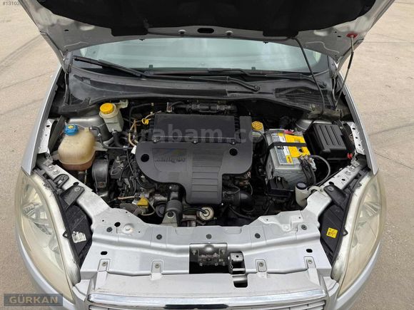GÜRKAN OTOMOTİV'DEN 2011 MODEL 1.3 FİAT LİNEA EMOTİON PLUS.