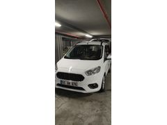 Sahibinden otomobil ruhsatlı Ford Tourneo Courier 1.5 TDCi Titanium 2020 Model Ankara 53.000 km Beyaz