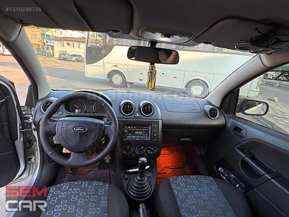 SEMCARDAN FORD FİESTA