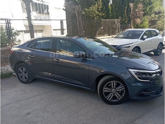 Sahibinden Renault Megane 1.3 TCe Touch 2024 Model