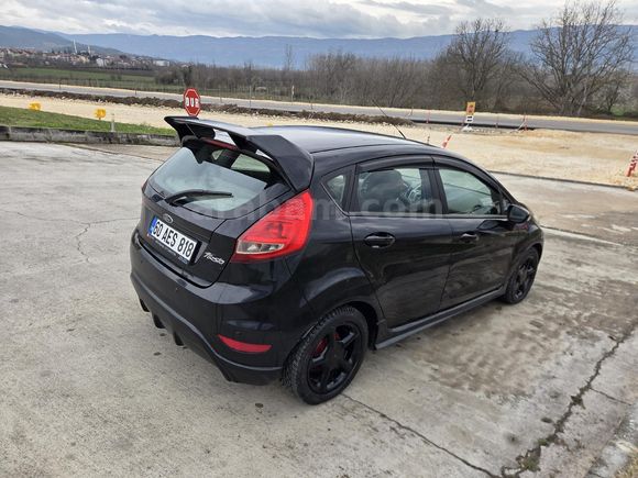 Sahibinden Ford Fiesta 1.25 Trend 2010 Model  224.000 km Siyah