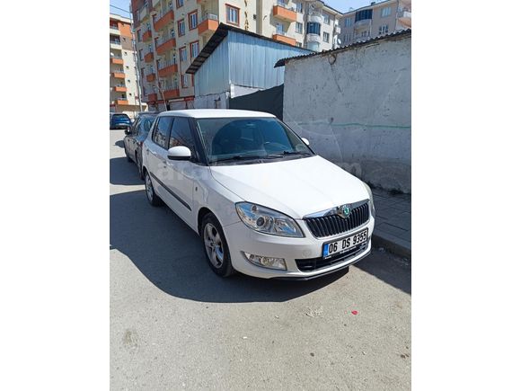 Sahibinden Skoda Fabia 1.2 Optimal 2012 Model Van 245.000 km Beyaz