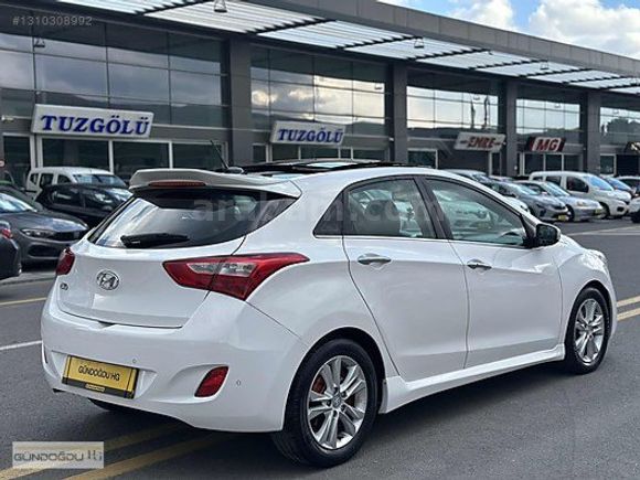 145.000KM HYUNDAİ İ30 1.6CRDİ ELİT CAM TAVAN BEYAZ İÇİ KREM