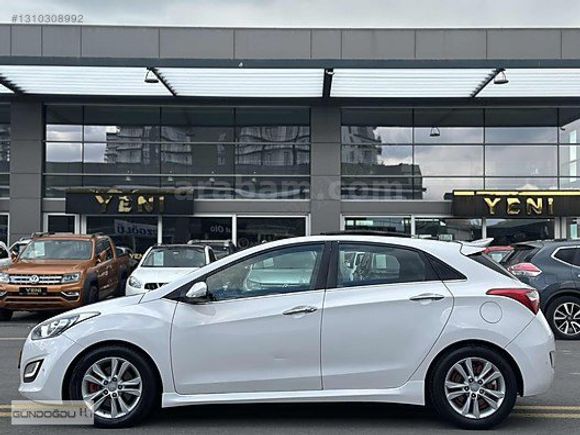 145.000KM HYUNDAİ İ30 1.6CRDİ ELİT CAM TAVAN BEYAZ İÇİ KREM