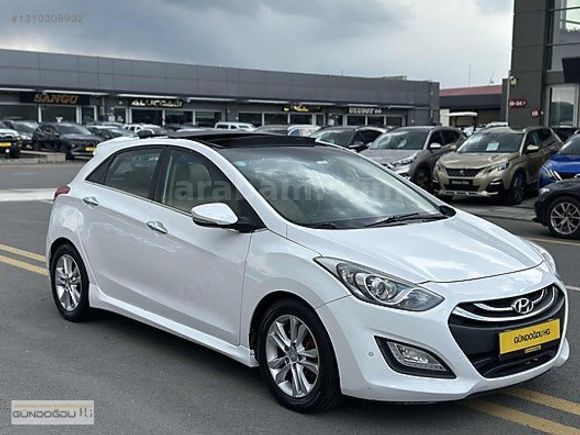 145.000KM HYUNDAİ İ30 1.6CRDİ ELİT CAM TAVAN BEYAZ İÇİ KREM