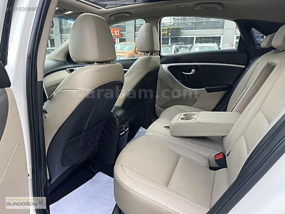 145.000KM HYUNDAİ İ30 1.6CRDİ ELİT CAM TAVAN BEYAZ İÇİ KREM
