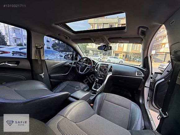 SAFİR AUTO 2013 OPEL ASTRA 1.3 DİZEL MANUEL COSMO SANRUFLU FULL