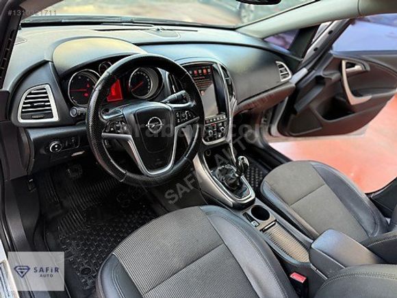 SAFİR AUTO 2013 OPEL ASTRA 1.3 DİZEL MANUEL COSMO SANRUFLU FULL