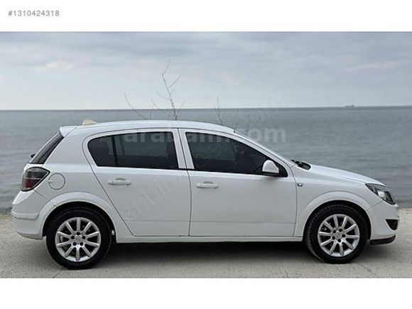 2011 DİZEL OTOMATİK OPEL ASTRA