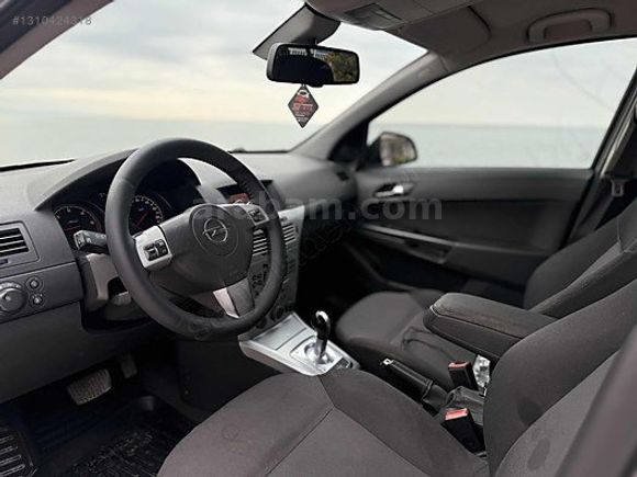 2011 DİZEL OTOMATİK OPEL ASTRA
