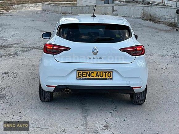 0.68 KREDİ İMKANI İLE GENÇ AUTO'DAN HATASIZ BOYASIZ CLİO