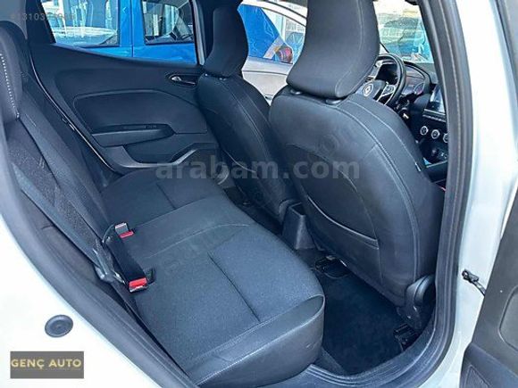 0.68 KREDİ İMKANI İLE GENÇ AUTO'DAN HATASIZ BOYASIZ CLİO
